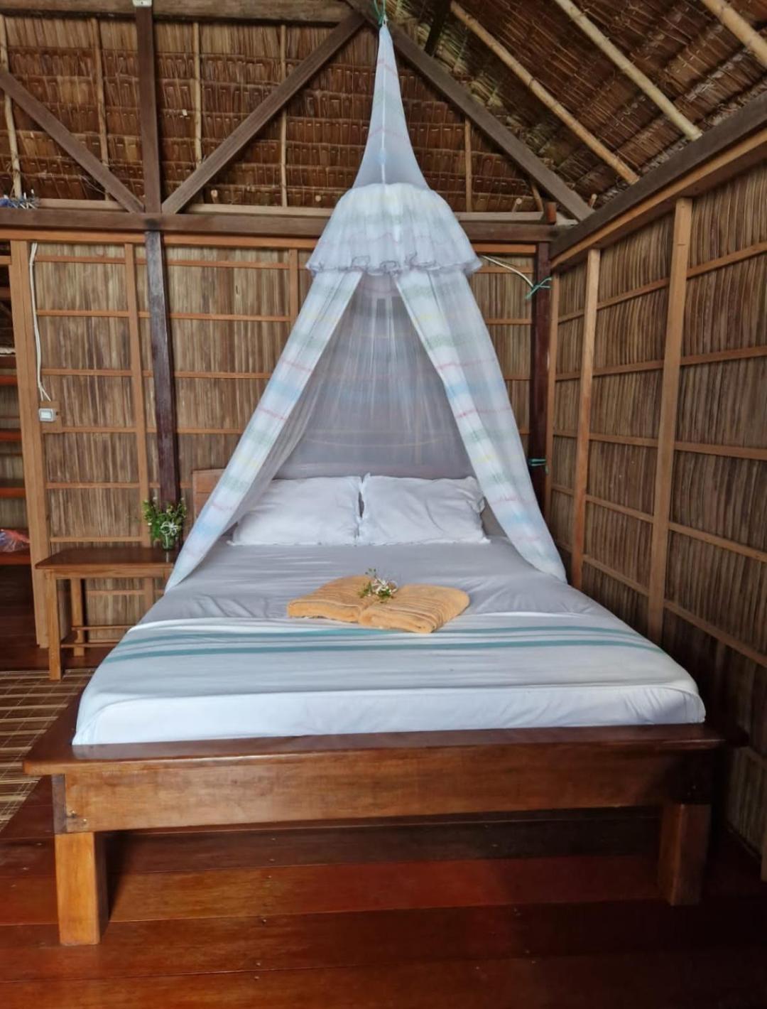 Bruno Raja Ampat Homestay Pulau Mansuar Bagian luar foto