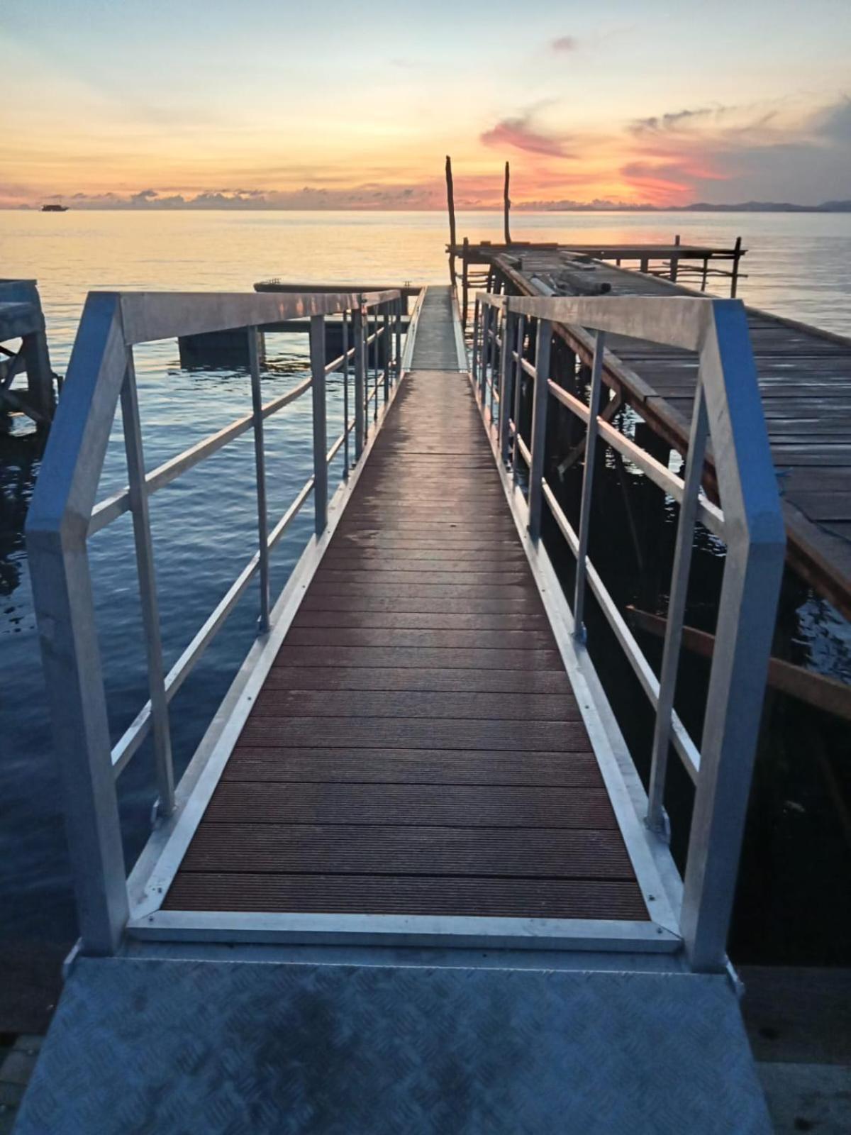 Bruno Raja Ampat Homestay Pulau Mansuar Bagian luar foto
