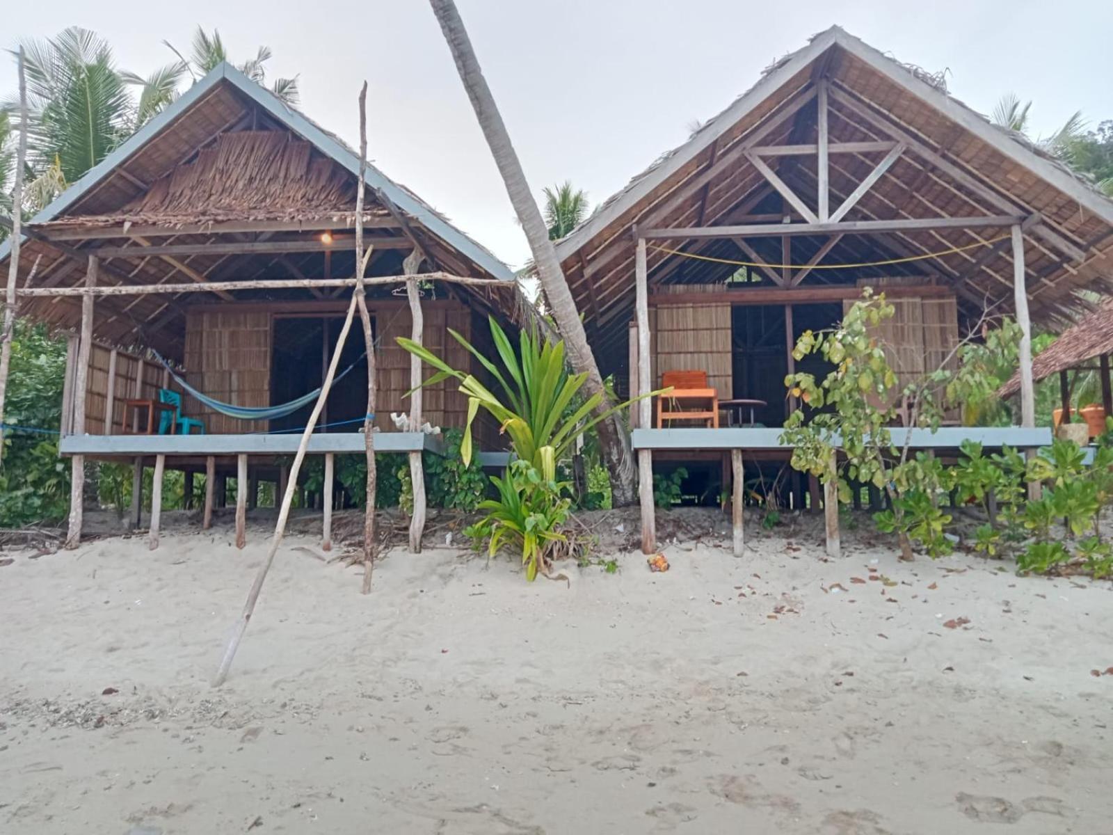 Bruno Raja Ampat Homestay Pulau Mansuar Bagian luar foto